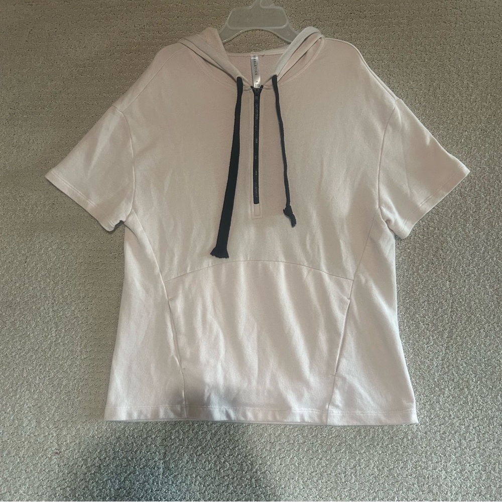 Fabletics Light Pink Short Sleeve Hoodie with Black‎ Drawstrings Medium